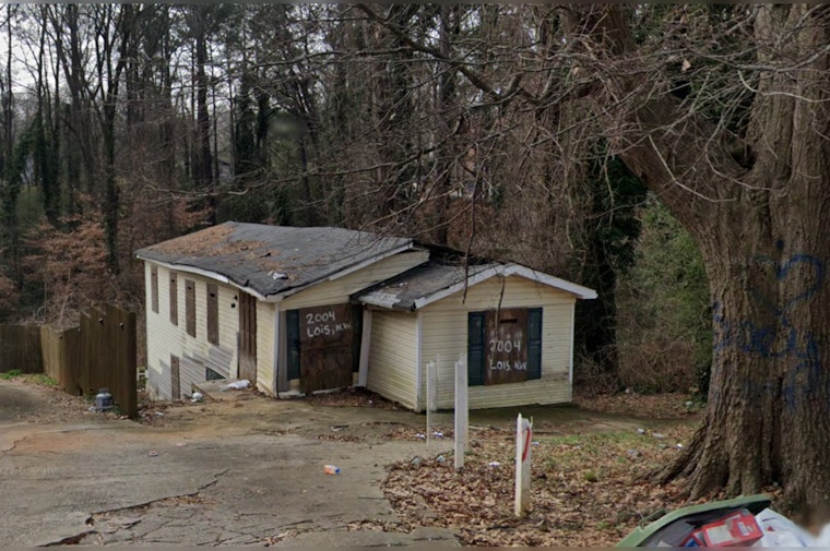 Atlanta Firefighters Heroically Rescue Elderly Woman from Northwest Home Blaze