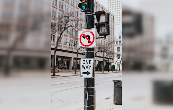 Atlanta Mulls Right Turn on Red Ban in Downtown, Midtown to Boost Pedestrian Safety