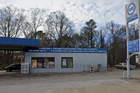 Atlanta Store Clerk Thwarts Armed Robbery on Jonesboro Road, Suspect at Large
