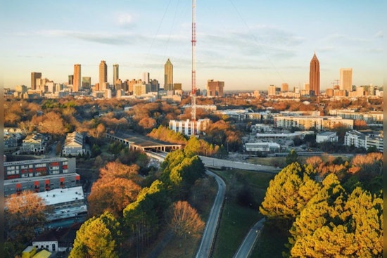 Atlanta's Weather Rollercoaster: Sun, Showers, and Chilly Nights Ahead, Says National Weather Service