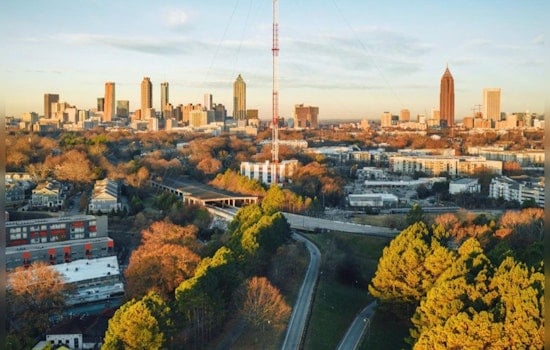 Atlanta's Weather Rollercoaster: Sun, Showers, and Chilly Nights Ahead, Says National Weather Service