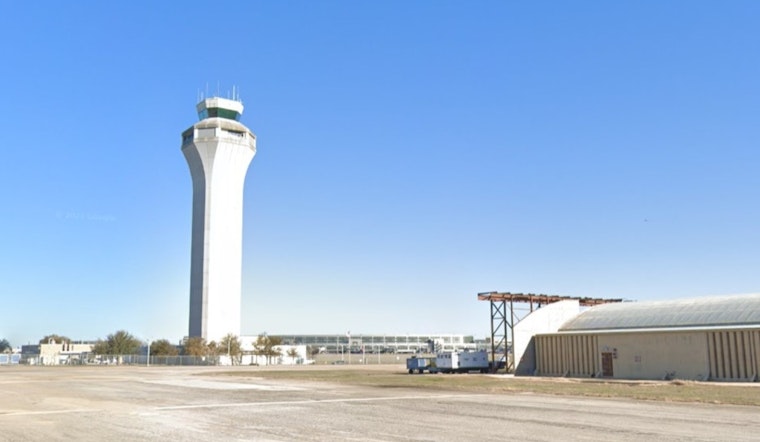 Austin Airport Weather Observers Lack Windows, Internet in Unusual FAA Tower Setup