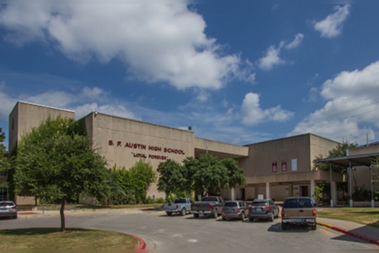 Austin Area Schools Prep for Freeze, Closure Decisions Hinge on Weather Predictions