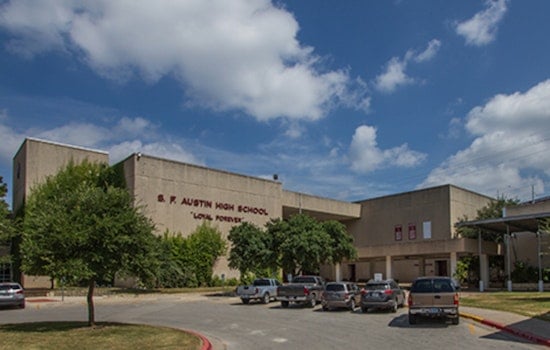 Austin Area Schools Prep for Freeze, Closure Decisions Hinge on Weather Predictions