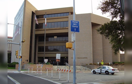 Austin City Council Proposes Bonuses to Lure Police Back to Bargaining Table as Oversight Dispute Persists