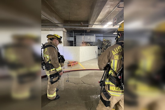 Austin Fire Department Quickly Extinguishes High-Rise Fire on West 6th Street, Ensures Safety