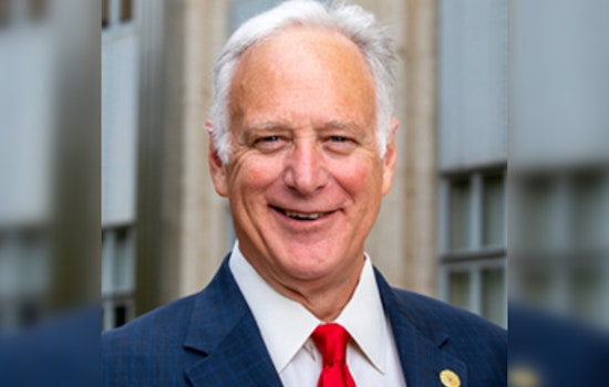 Austin Mayor Kirk Watson Spearheads City Hall Reforms, Targets Police Contract Revision in 2024