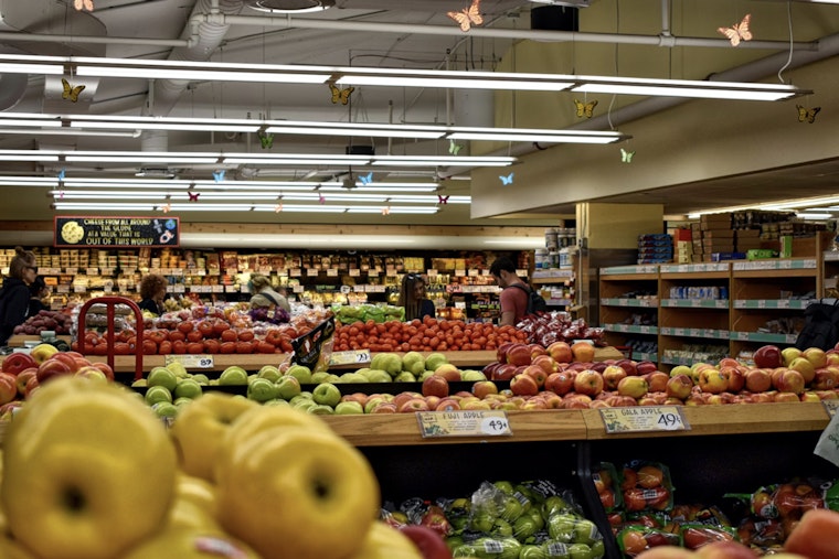 Austin Residents Stock Up on Essentials as Winter Storm Approaches