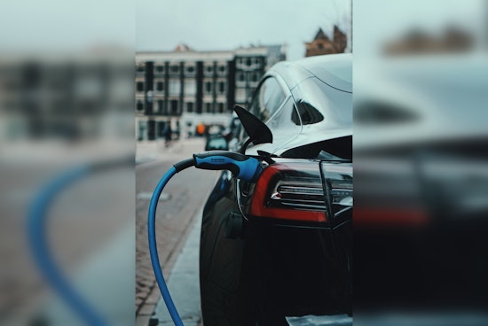 Austin's Electric Vehicle Owners Face Winter Woes as Cold Cuts Battery Range by 40%, AAA Study Reveals