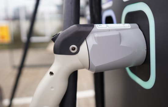 Broward County Accelerates Towards Sustainability with Launch of First Electric Express Coach Bus to Miami-Dade