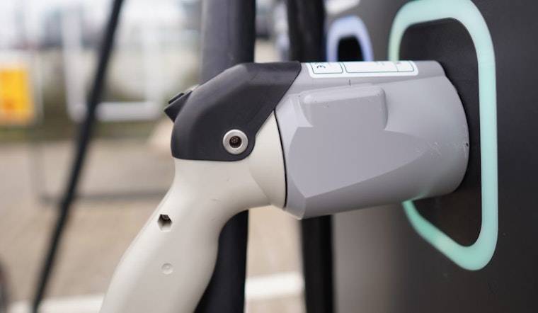Broward County Accelerates Towards Sustainability with Launch of First Electric Express Coach Bus to Miami-Dade