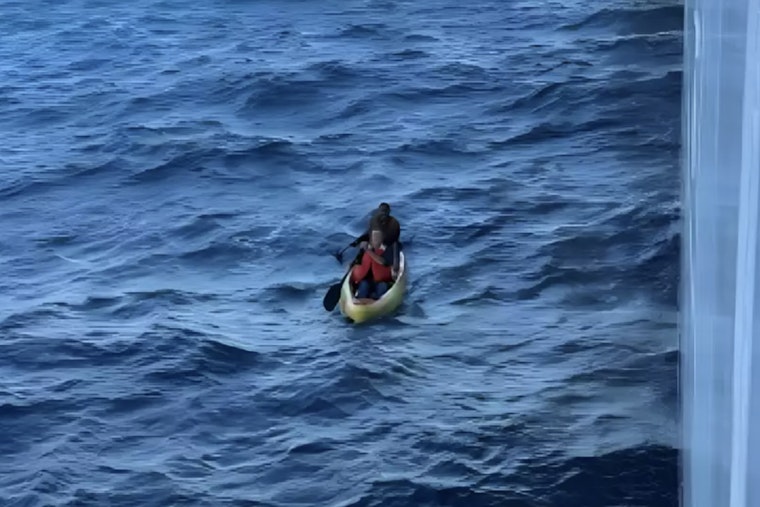 Carnival Jubilee Cruise Crew's Heroic Rescue Averts Tragedy in Gulf of Mexico