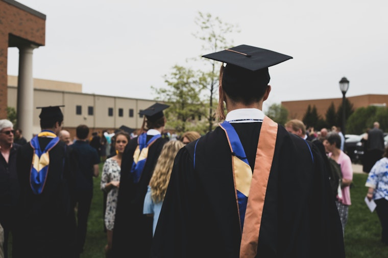Oregon's Graduation Rate Stalls at 81.3% for Class of 2023 Amid Pandemic Challenges