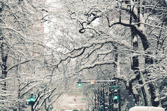 Chicago Braces for Snow and Freezing Rain, NWS Issues Travel Warnings Amid Winter Weather Surge