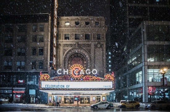 Chicago Commuters Face Hazardous Roads Amid Freezing Drizzle and Snow Forecast