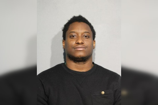Chicago Man Andre Mhoon Charged with Armed Robbery and Aggravated Unlawful Restraint