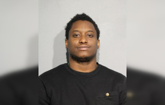 Chicago Man Andre Mhoon Charged with Armed Robbery and Aggravated Unlawful Restraint