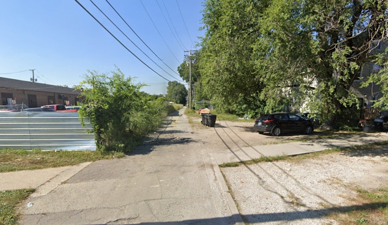 Chicago Man Fatally Shot in Auburn Gresham, Police Seek Suspect