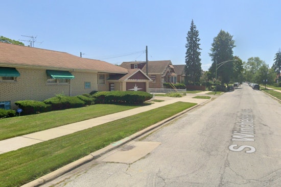 Chicago Officer Discharges Weapon at Male on South Side, No Injuries Reported