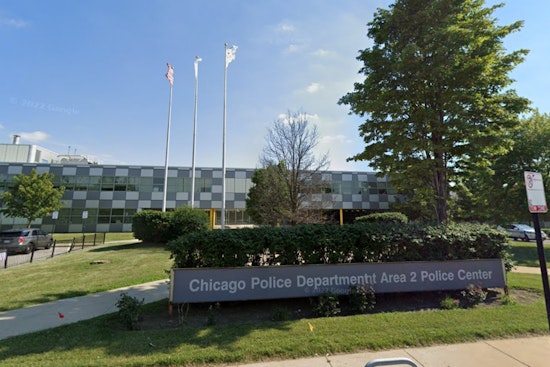 Chicago Police Alert Businesses in Calumet to Armed Robbery Spree; Suspect at Large