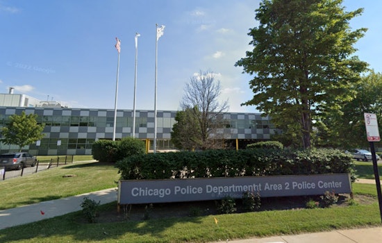 Chicago Police Alert Businesses in Calumet to Armed Robbery Spree; Suspect at Large