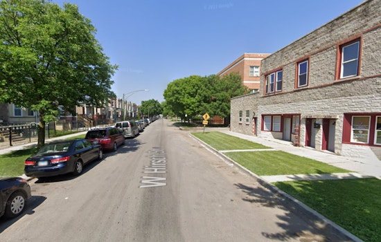 Chicago Police Alert Community After Series of Early Morning Armed Robberies in 3 Districts