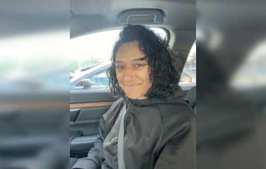 Chicago Police Seek Public's Help to Locate Missing Woman from North Side