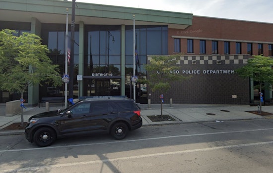 Chicago Police Warn of Armed Robber Engaging in Series of Street Robberies in Deering
