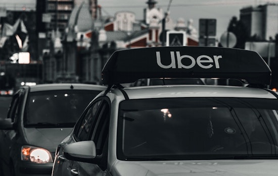 Chicago Rideshare Drivers on Alert After Spate of Armed Robberies via Uber App