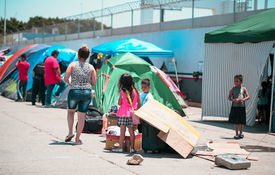 Chicago's Migrant Shelter Stalemate, Pritzker and Mayor Johnson Clash Amid Continuing Influx