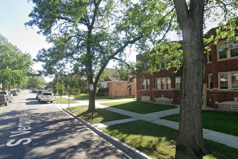 Chicago's Roseland Neighborhood Rocked by Fatal Shooting, One Dead, Another Injured