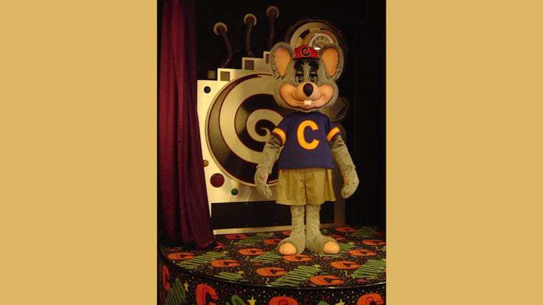 Chuck E. Cheese Leaps from Arcade to TV, New Game Show Aims to Reignite Adult Nostalgia