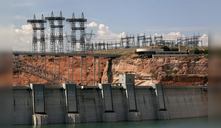 Colorado River Near I10 Set for Weeklong Boating Halt Amid Power Line Erection by Ten West Corp