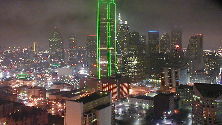 Dallas Braces for Showers and Thunderstorms with Hazardous Fog Advisory in Effect