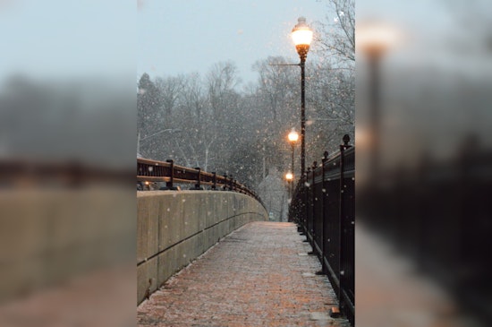 Detroit Faces Frigid Week with Intermittent Snow Showers and Gusty Winds, Says National Weather Service