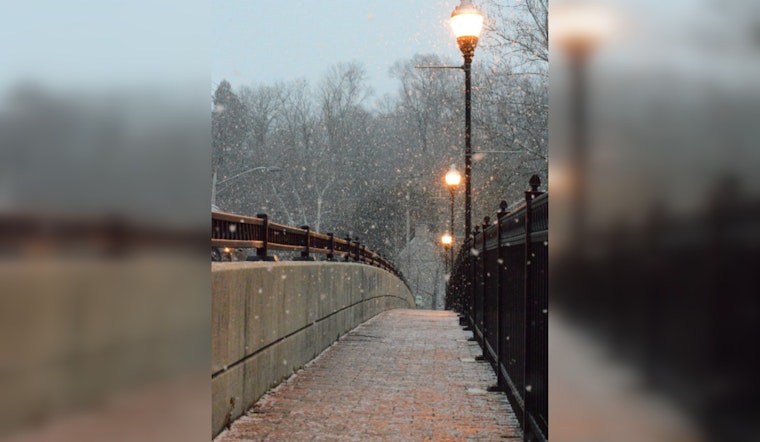 Detroit Faces Frigid Week with Intermittent Snow Showers and Gusty Winds, Says National Weather Service