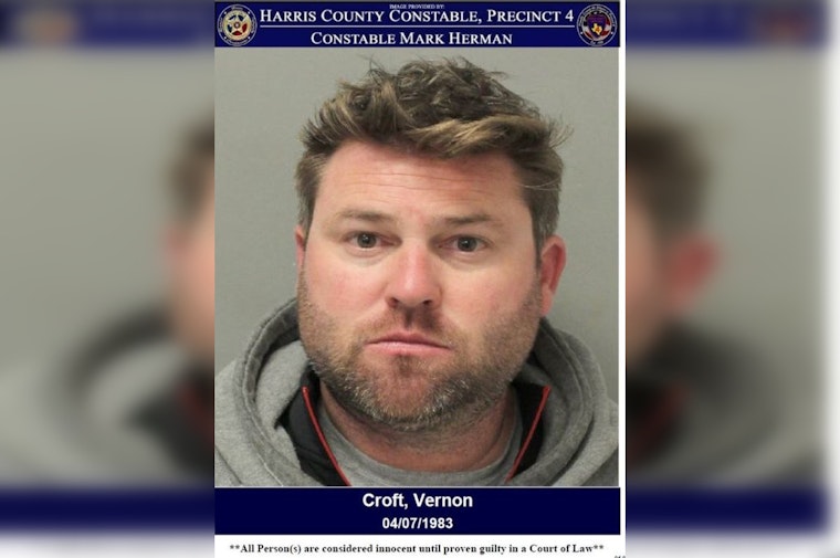 Driver Charged with DWI After Failing Sobriety Tests, Bond Set at $500 in Harris County