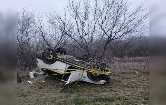 Driver Sustains Minor Injuries in Mustang Ridge Rollover; Travis County Urges Caution on Icy Roads