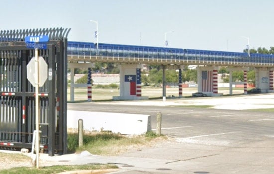 Eagle Pass Tense with Conflict as Texas Measures Disrupt U.S. Border Operations, Residents Divided