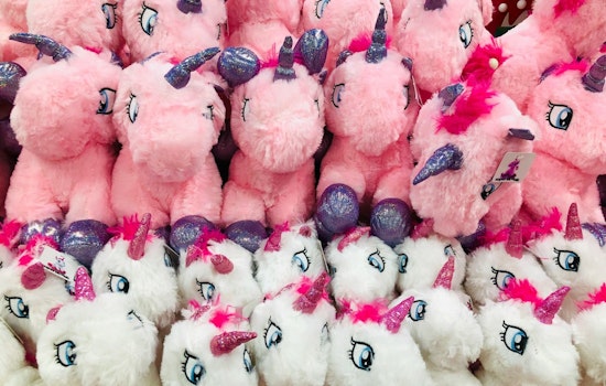 Enchanting 'Unicorn World' Experience Gallops Back to Chicago's Navy Pier This Weekend