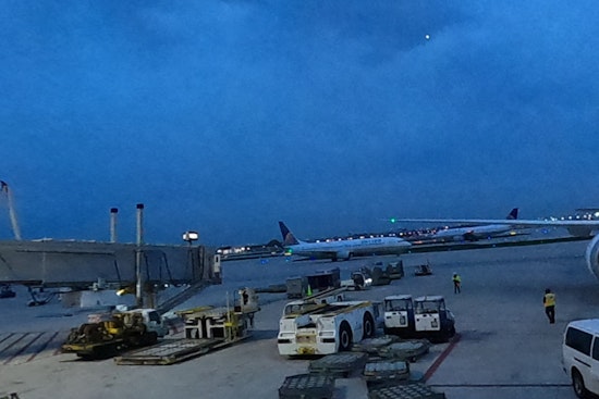 FAA Probes Aircraft Collision at Chicago's O'Hare; No Injuries as Boeing Planes Make Runway Contact