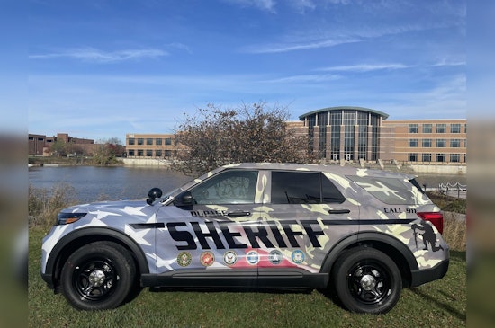 Fatal Hit-and-Run on I-88 Claims Pedestrian's Life, Illinois State Police Seeking Jeep Driver