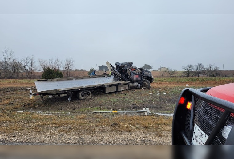 Fatal Rollover Crash in Manor Claims One Life, Disrupts Traffic on FM 973
