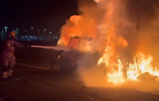 Firefighters Quell Vehicle Blaze on 405 Freeway in Irvine, Minor Injuries Reported