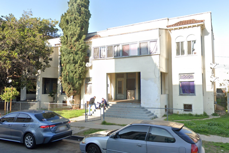 Firefighters Quickly Douse Blaze at Abandoned Westlake Fourplex