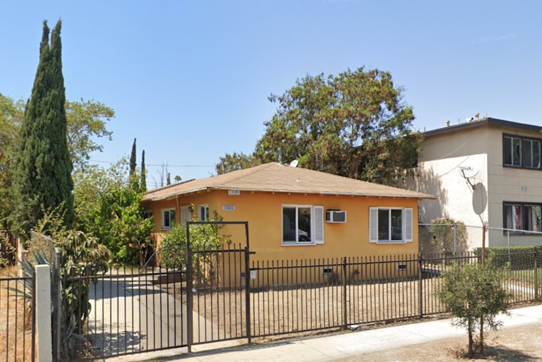 Firefighters Quickly Extinguish Blaze at Vacant Sun Valley Triplex, No Injuries Reported