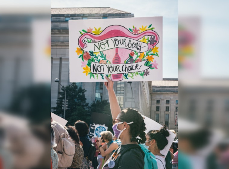 Florida Bill Could Open Door to Litigation Against Abortion Providers, Critics Warn