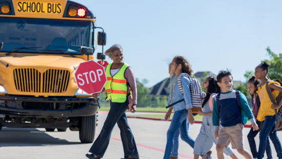 Fort Worth Boosts Crossing Guard Pay to $13.50 Per Hour Amid Wage Review
