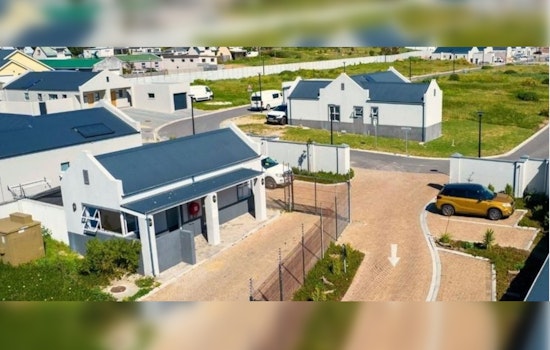 From San Antonio's Close-Knit Willowwood Estates to Cape Town's Secure Willow Wood Estate