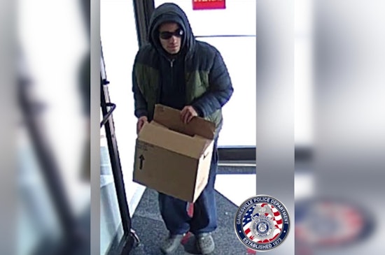 Gainesville Police Seek Suspect in Wells Fargo Bank Robbery on Browns Bridge Road